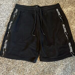 Men’s Hollister shorts